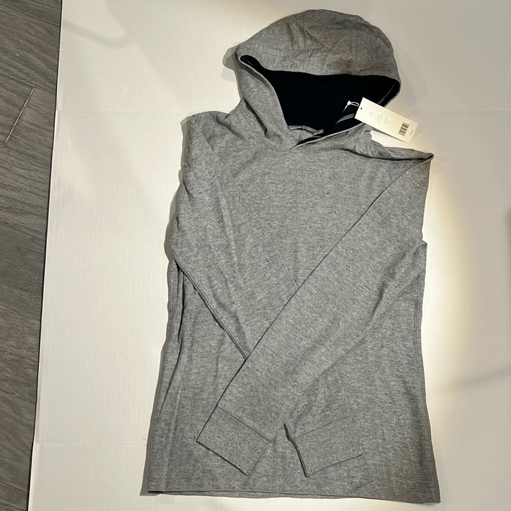 Vince men’s cotton thermal long t-shirt with hood size extra small with tags
